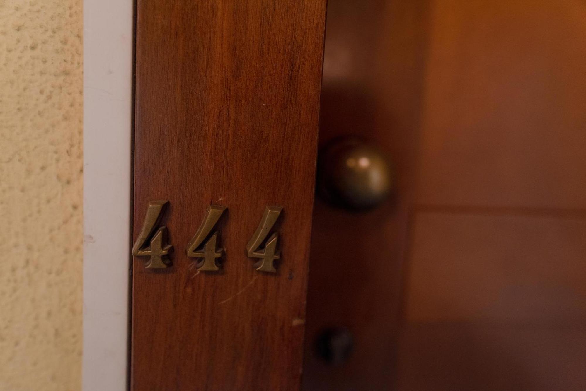 Familia Apartaments - 444 By Happyhostorino Exterior foto